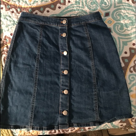 H&M Jean Skirt - Picture 2 of 6